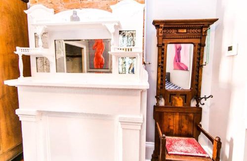 New Orleans House | Historic Treme Creole Cottage Historic Getaways W Pool