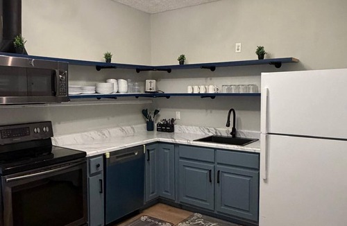 Tupelo Apartment | Historical Apartment #2 - Sleeps 4-8 in Tupelo