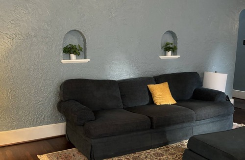 Bessemer Apartment | Historical Bessemer Apartment, 3 Bdrms & 2 Bath