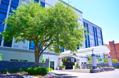 Alexandria Hotel | Holiday Inn Alexandria - Downtown, an Ihg Hotel