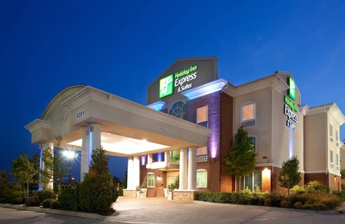 Fossil Creek Hotel | Holiday Inn Express & Suites Fort Worth - Fossil Creek, an IHG Hotel
