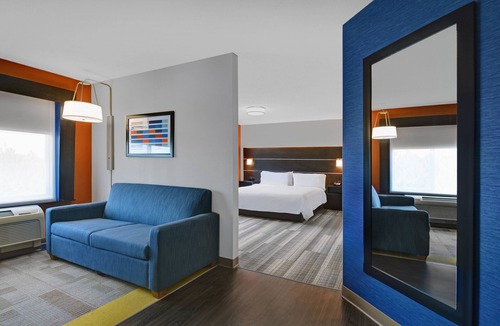 Atmore Hotel | Holiday Inn Express Atmore by IHG