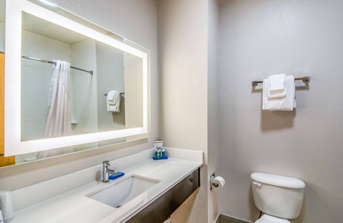 Crystal Beach Hotel | Holiday Inn Express Destin E - Commons Mall area by IHG