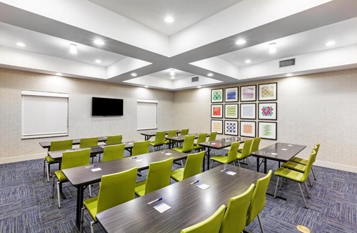 Lakeview  Jefferson County Hotel | Holiday Inn Express Hotel & Suites Port Arthur, an IHG Hotel
