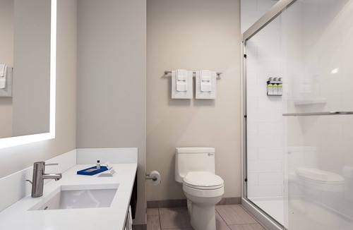 Ridgeland Hotel | Holiday Inn Express Jackson - Ridgeland by IHG