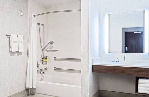 Niceville Hotel | Holiday Inn Express & Suites Niceville - Eglin Area by IHG