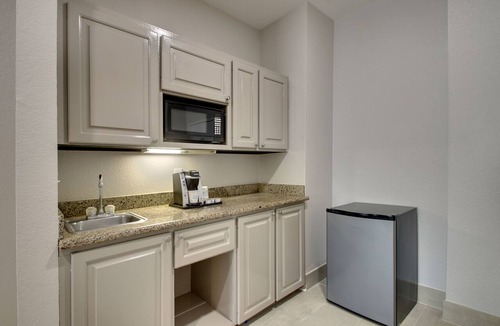 Laurel Hotel | Holiday Inn Express & Suites Laurel by IHG