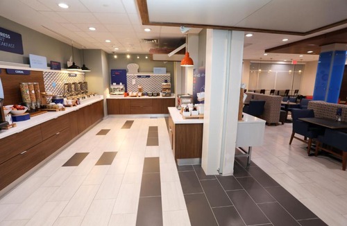 Wylie Hotel | Holiday Inn Express & Suites - Wylie West by IHG