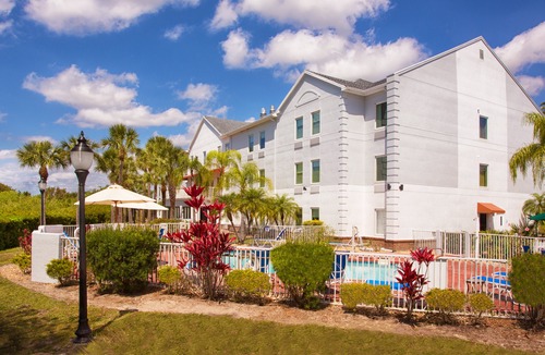 Deep Creek Hotel | Holiday Inn Express Hotel & Suites Port Charlotte, an Ihg Hotel
