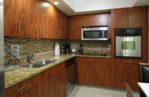 Hollywood South Central Beach Condo | Hollywood Oceanfront Condo| Ocean+ Pool Views| Sleeps 6| Game Room