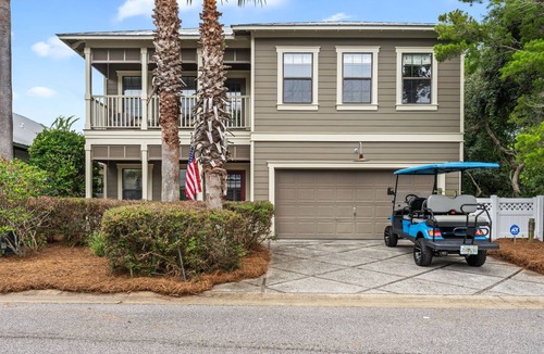 Emerald Waters Village House | Home Away From Home, Private Beach Access, Golf Cart included
