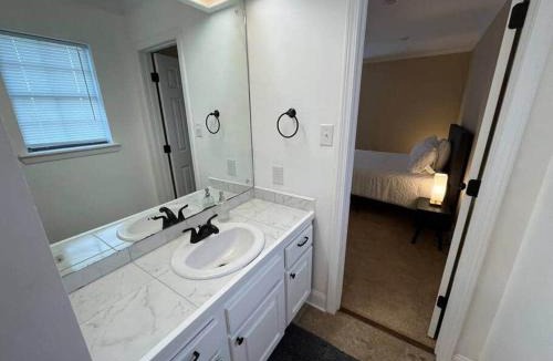 Flowood Apartment | Home Away From Home