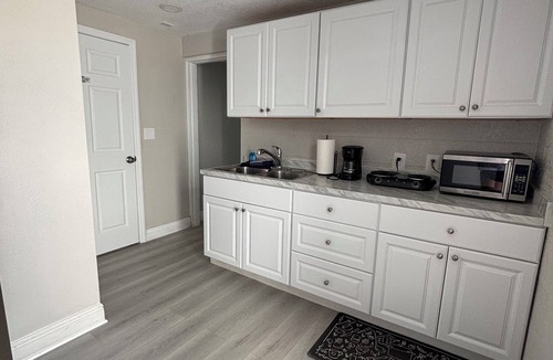 Holiday Apartment | Home Away From Home – Holiday, FL