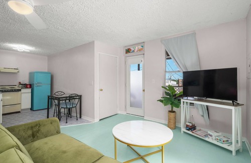Sebring Apartment | Home Town Takeover Downtown Stay!- Views of the Postcard Mural