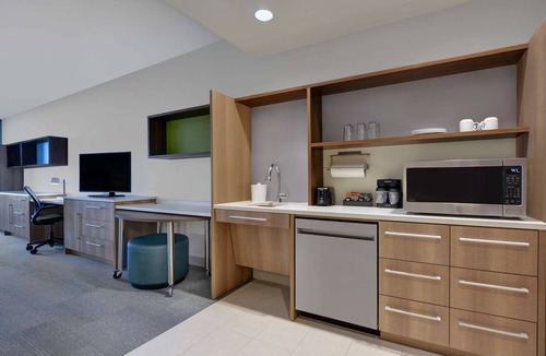 Upper Grand Lagoon Hotel | Home2 Suites by Hilton Panama City Beach, FL