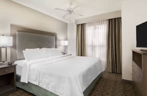 Mid City South Hotel | Homewood Suites by Hilton Baton Rouge