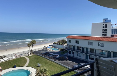 Seabreeze Park Condo | Horizons Oceanfront 3 Bedroom 2 Bath