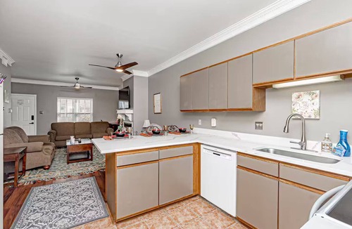 South Baton Rouge House | Hospital within walking distance Your home in BR