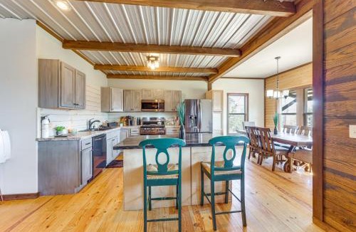 Altoona House | Hot Tub + Grill: Rustic Altoona Cabin w/Views