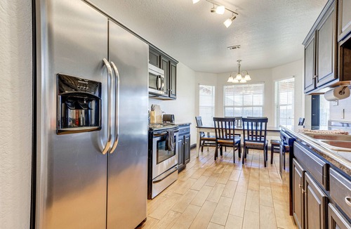 Ocean Springs House | Hot Tub & Patio! Family Getaway in Ocean Springs
