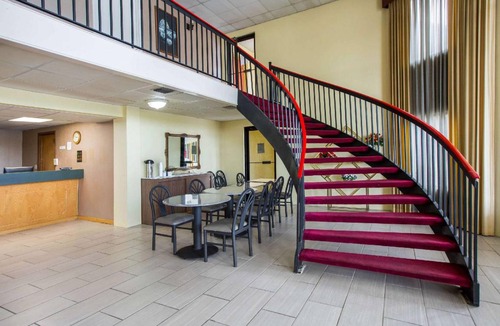 Bonifay Hotel | Hotel ∙ 127 guests