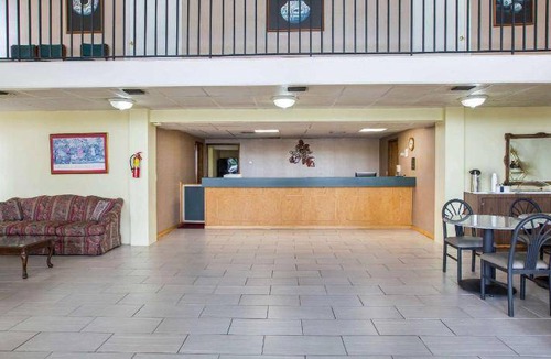 Bonifay Hotel | Hotel ∙ 127 guests
