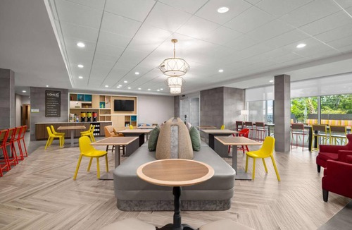 Niceville Hotel | Hotel ∙ 127 guests