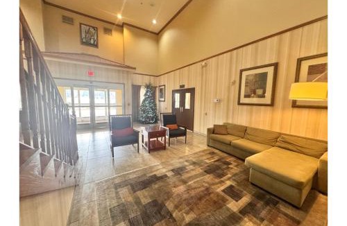 Pineville Hotel | Hotel Pineville & Conference Center Alexandria I-49