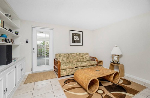 Englewood South House | House ∙ 2 bedrooms ∙ 4 guests