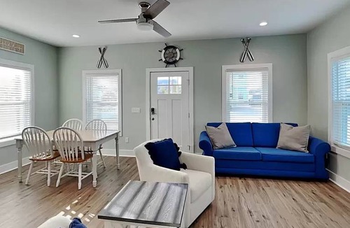 Crescent Beach House | House ∙ 3 bedrooms ∙ 8 guests