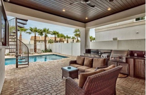 Frangista Beach House | House ∙ 7 bedrooms ∙ 22 guests