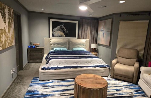 Tupelo House | House of Pearl!