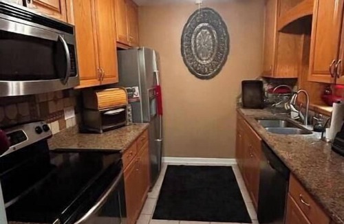 Fort King District House | House on the Hill – Quiet Ocala Retreat with Private Room & Bath