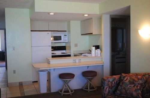 South Peninsula Historic District Apartment | Howard Johnson by Wyndham Oceanfront Daytona Beach