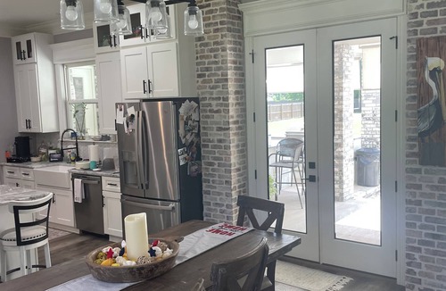 Ocean Springs House | HUGE 4-bedroom House in tranquil Ocean Springs with Pool and outdoor Kitchen
