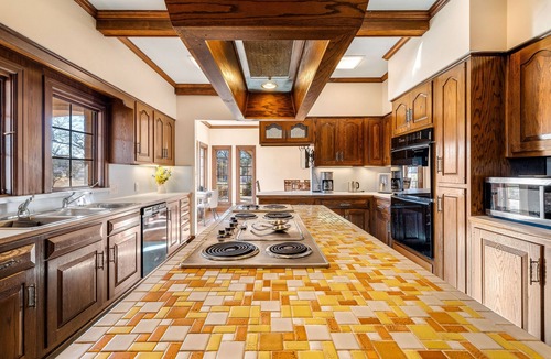 Gladewater House | Huge Luxury Ranch Estate in Heart of Gladewater