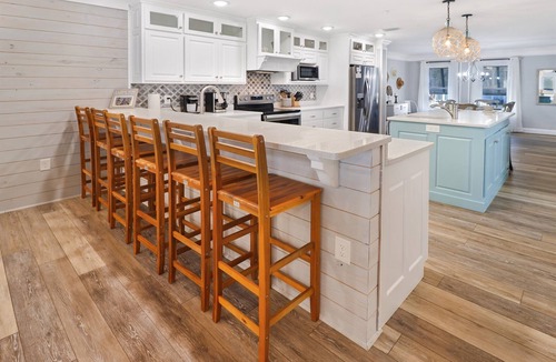 Mexico Beach House | Huge renovated townhome, sleeps 11, beach-side of 98 with gorgeous beach access