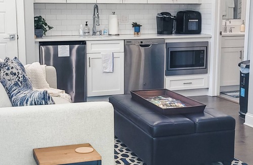 SoHo Apartment | Hyde Park/SoHo/Bayshore Guesthouse Apartment