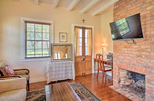 Houma House | Idyllic Houma Vacation Rental on Shared Pond!