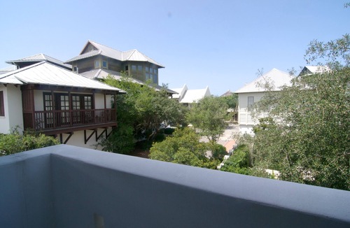 Rosemary Beach Apartment | In the Heart of Rosemary Beach - Beach, Pool, & Shops Steps Away