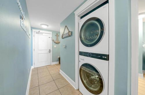 Fort Walton Beach Apartment | Incredible Courtyard Pools and Gulf Views Waterscape C506 Sleeps 10