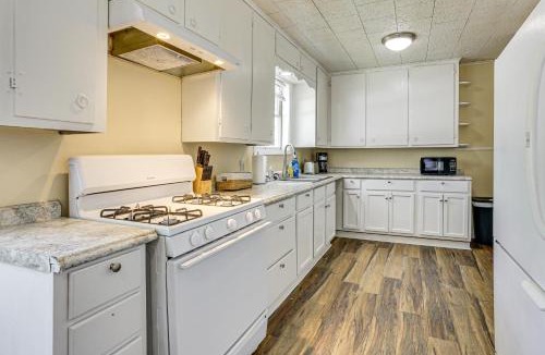 Lakeview  Jefferson County Apartment | Industrial Grade Comfort: Near Ports & Plants