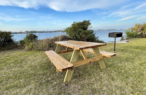 Villa Sabine Condo | Inexpensive quick escape! 2-3 & 4-Night Getaways - Waterfront Sleeps 4