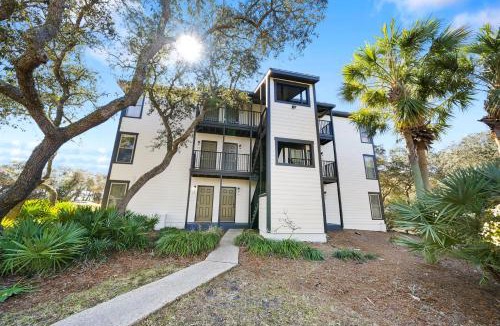 Inlet Beach Apartment | Inlet Dunes 201 Condo