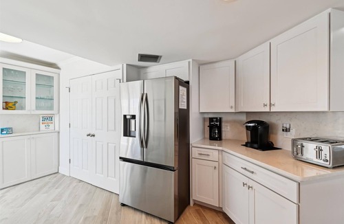 Holiday Isle Condo | Inlet Reef 301 is an absolutely stunning 3 BR - completely remodeled Gulf Front