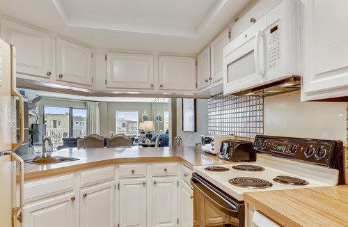Holiday Isle Condo | Inlet Reef 617 2 Bedroom Condo by RedAwning