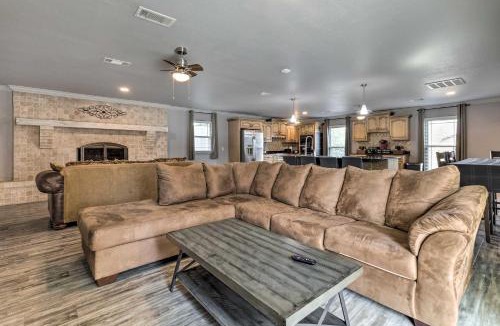 Gulfport House | Inviting Gulfport Home w/Private Pool & Yard