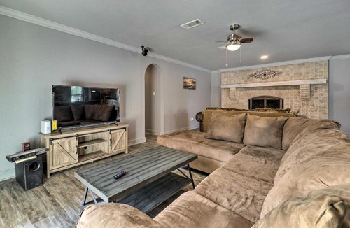 Gulfport House | Inviting Gulfport Home w/Private Pool & Yard