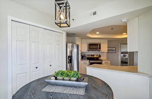 Holiday Isle Condo | IR 619 3 bed/2 bath. Unit comes with Free Beach Service
