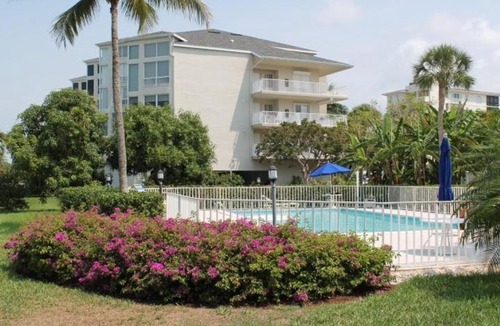 Marco Island Apartment | IslanCov405 - Islander Cove condo